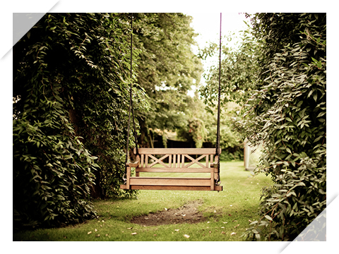 A garden swing